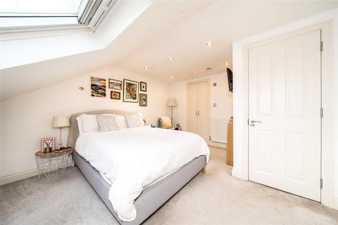 3 bedroom apartment for sale, London SW11