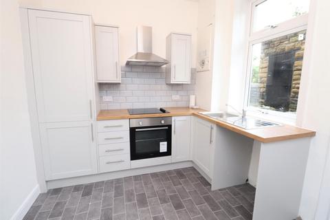 2 bedroom house to rent, Lowtown, Pudsey, West Yorkshire, UK, LS28