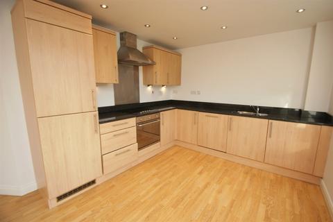 2 bedroom flat to rent, Roker Lane, Pudsey, West Yorkshire, LS28