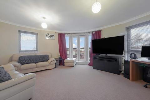 2 bedroom flat for sale, Cumbernauld Road, Riddrie, G33 2EA