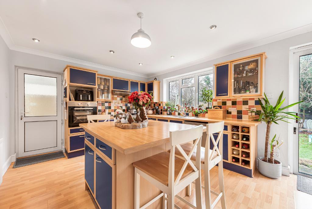 Kitchen/family room