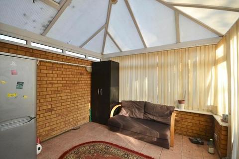 undefined, Furzton, Milton Keynes MK4
