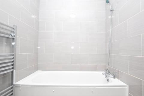 3 bedroom apartment to rent, South Norwood Hill, London, SE25