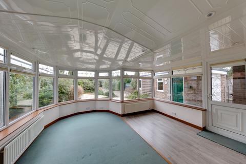 3 bedroom detached bungalow to rent, The Beeches, Holly Green, Upton upon Severn, WR8 0QQ