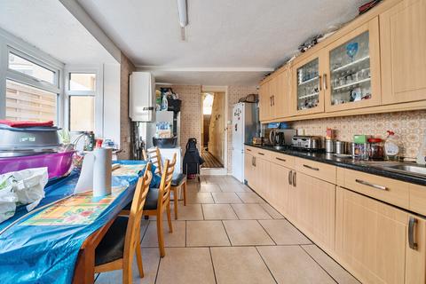 3 bedroom terraced house for sale, Cedars Road, London