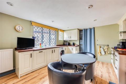 15 Alameda Road, Ampthill, Bedford, MK45 2LJ