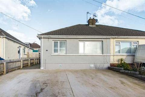 2 bedroom bungalow to rent, Coleridge Close, Bridgend