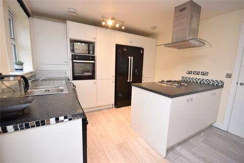 3 bedroom terraced house to rent, Maple Gardens, Leeds, West Yorkshire