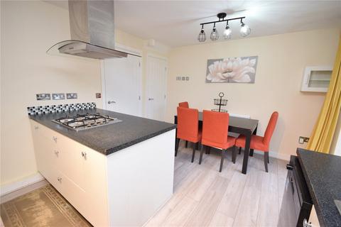 3 bedroom terraced house to rent, Maple Gardens, Leeds, West Yorkshire