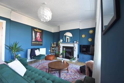 10 Cambridge Grove, Ilfracombe, EX34 9JZ