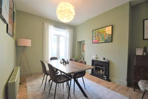 10 Cambridge Grove, Ilfracombe, EX34 9JZ