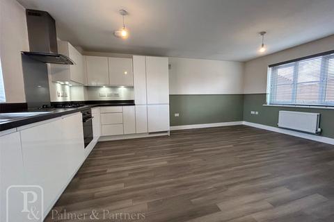 18 Arthur Ransome Way, Walton On The Naze, CO14 8FB