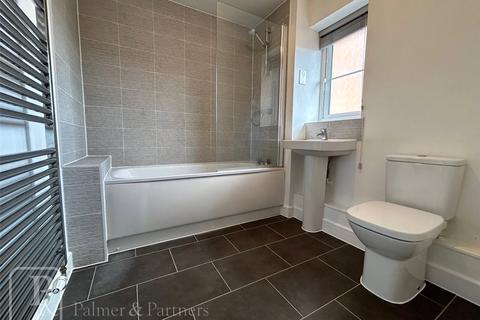 18 Arthur Ransome Way, Walton On The Naze, CO14 8FB
