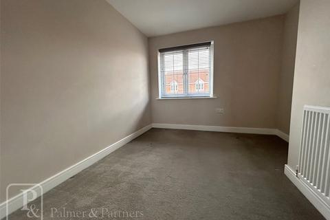 18 Arthur Ransome Way, Walton On The Naze, CO14 8FB