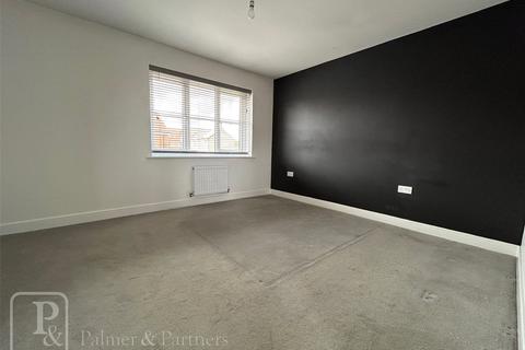 18 Arthur Ransome Way, Walton On The Naze, CO14 8FB
