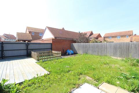 3 Ambrose Way, Walton On The Naze, CO14 8FP