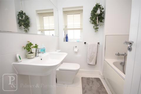 1 Addis Road, Clacton-on-sea, CO16 8GR