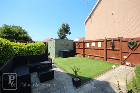 1 Cleave Close, Clacton-on-sea, CO16 8GQ