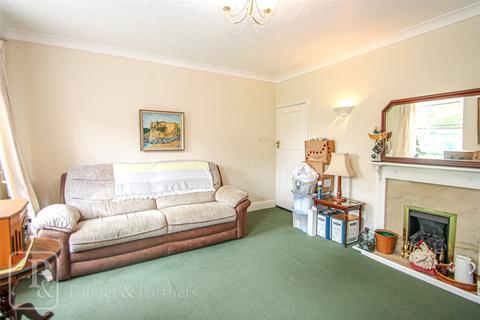 57 Hall Lane, Walton On The Naze, CO14 8HD