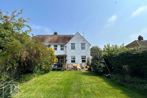 57 Hall Lane, Walton On The Naze, CO14 8HD