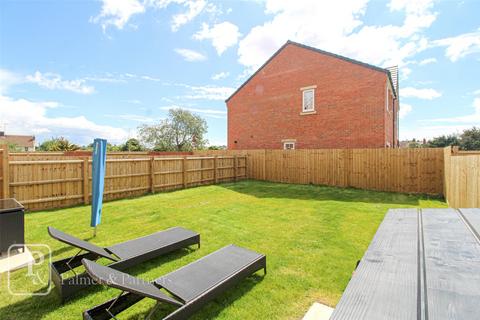 3 bedroom semi-detached house for sale, Warner Drive, Walton on the Naze, Essex, CO14