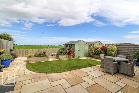 3 bedroom end of terrace house for sale, Kirby Road, Great Holland, Frinton-on-Sea, Essex, CO13