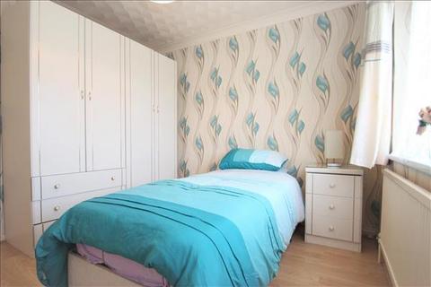 23 Cottage Grove, Clacton-on-sea, CO16 8DH