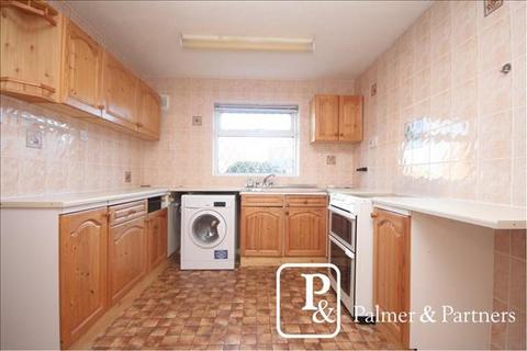 10 Banister Close, Clacton-on-sea, CO16 8XD