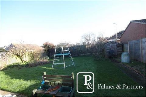 2 Reigate Avenue, Clacton-on-sea, CO16 8FB
