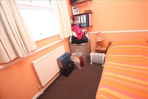2 Reigate Avenue, Clacton-on-sea, CO16 8FB
