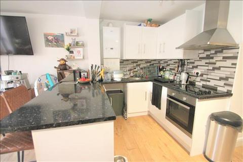 165 Burrs Road, Clacton-on-sea, CO15 4LH