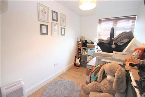 165 Burrs Road, Clacton-on-sea, CO15 4LH