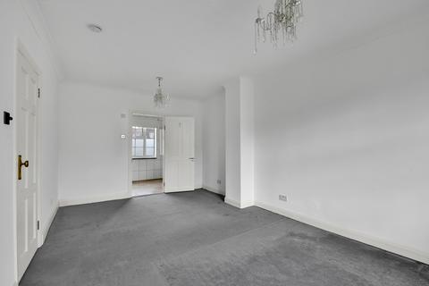 4 bedroom terraced house to rent, Whinfell Close, London SW16