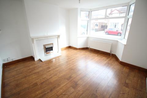 3 bedroom terraced house to rent, Frances Crescent, Warwickshire CV12