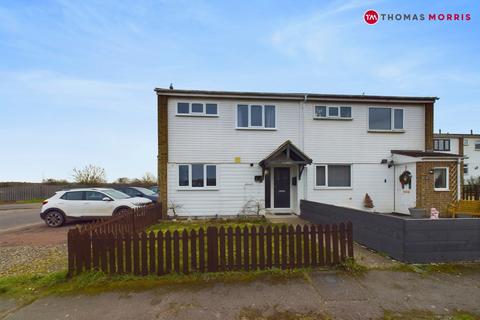 3 bedroom semi-detached house for sale, Howitts Gardens, St. Neots PE19