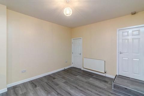 3 bedroom terraced house to rent, Thoresby Road, Sheffield S6