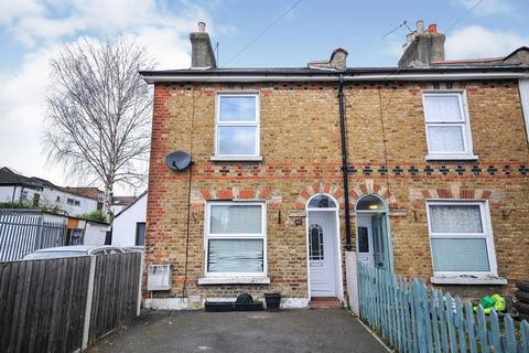 3 bedroom semi-detached house to rent, Pope Road, Bromley BR2