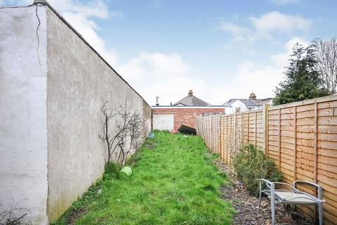 2 bedroom semi-detached house to rent, Pope Road, Bromley BR2