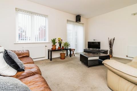 2 bedroom terraced house for sale, Plymouth View, Manchester M13