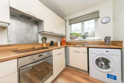 2 bedroom apartment to rent, Prospect Mews, Leeds LS27