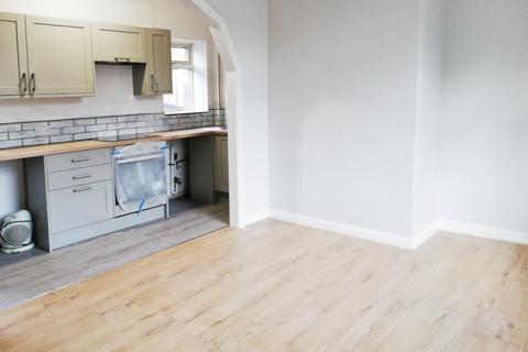 2 bedroom house to rent, Walker Street, Dewsbury WF12