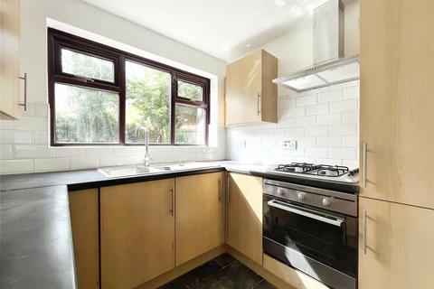 3 bedroom detached house to rent, Richmond Drive, Wolverhampton WV6