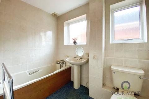 2 bedroom bungalow for sale, Golding Road, East Sussex BN23