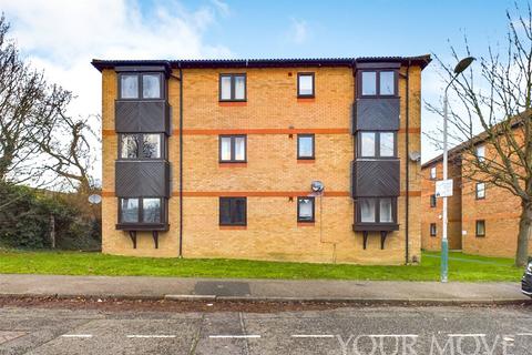 1 bedroom flat for sale, Rushdon Close, Romford RM1