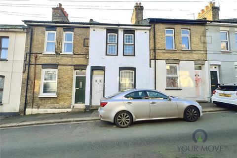 3 bedroom terraced house to rent, Wykeham Street, Rochester ME2