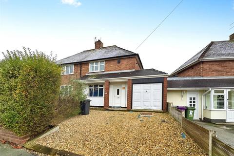 2 bedroom semi-detached house to rent, Griffiths Drive, West Midlands WV11