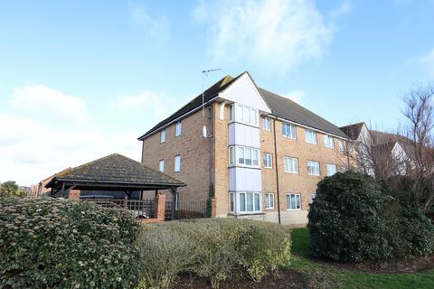 2 bedroom flat for sale, St Leonards Close, Grays