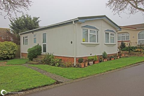 2 bedroom park home for sale, Court Mount, Birchington