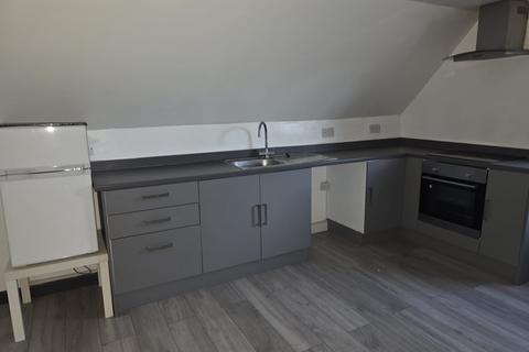 2 bedroom apartment to rent, Duckworth Grove, Bradford, BD9