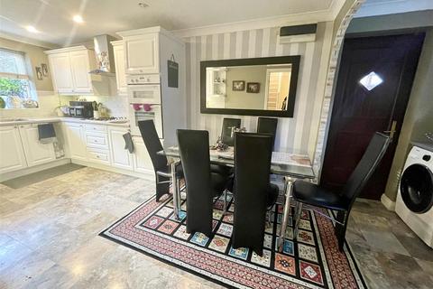 3 Juno Way, Swindon, SN5 8ZD